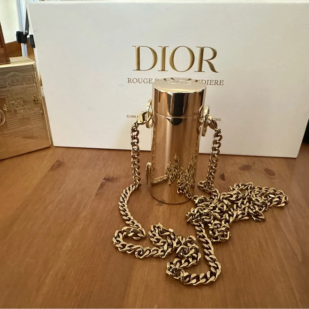 DIOR Rouge Dior Minaudiere - The Atelier of Dreams Limited Edition Clutch Bag - Picture 3 of 14